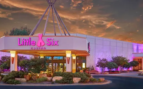 Little Six Casino — prior lake