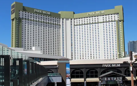 Park MGM — paradise