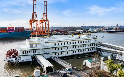 Emerald Queen Casino – Riverboat — tacoma