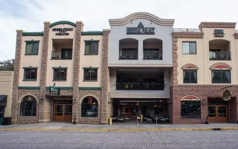 Mineral Palace Hotel & Gaming — deadwood