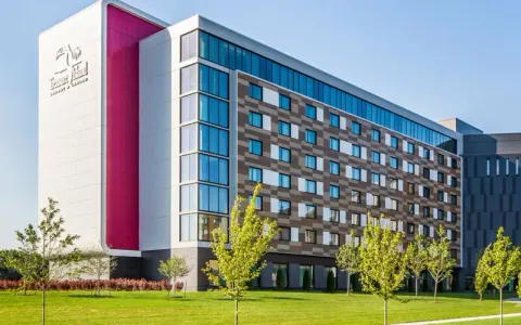 Treasure Island Resort and Casino — red wing