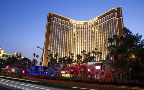 Treasure Island Hotel Casino — las vegas